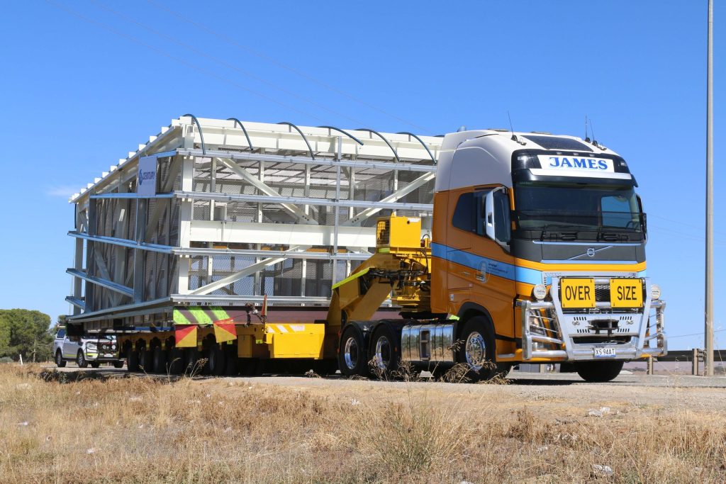 Prime mover and low loader